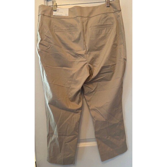 NWT 2 pair of Ann Taylor Factory Crop Dress Pants - Picture 8 of 9